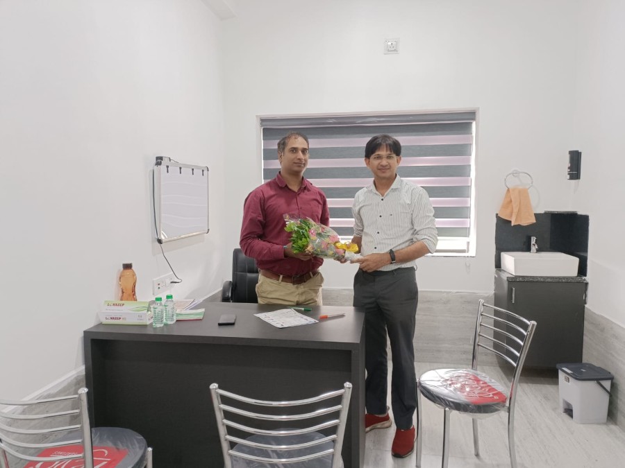 Dr Rajesh Kumar